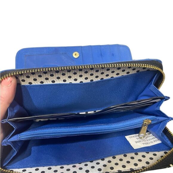 Blue and Red Floral Chevron Wallet - Picture 6 of 6